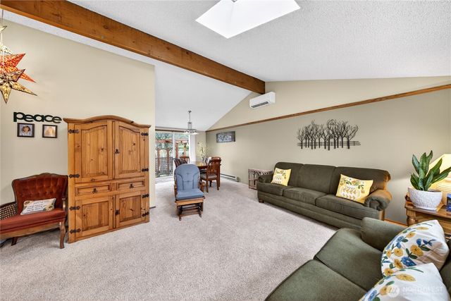 1981 NE 11th Ave, Oak Harbor, WA 98277