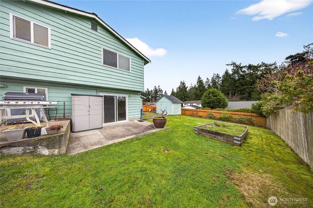 1981 NE 11th Ave, Oak Harbor, WA 98277