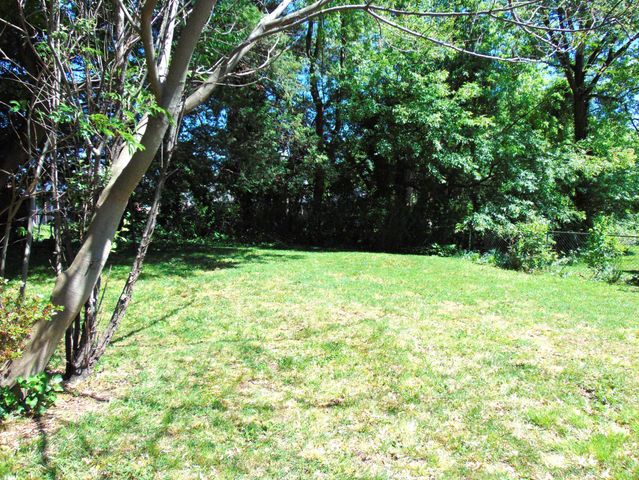 16 VARMAR DR, New Castle, DE 19720