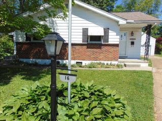 16 VARMAR DR, New Castle, DE 19720
