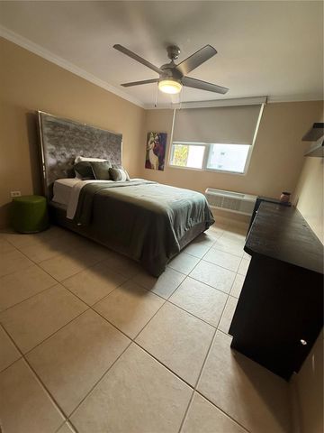 7-21 BOULEVARD DE LA MEDIA LUNA 7-21, Carolina, PR 00987