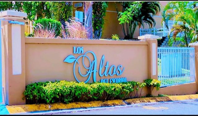 7-21 BOULEVARD DE LA MEDIA LUNA 7-21, Carolina, PR 00987