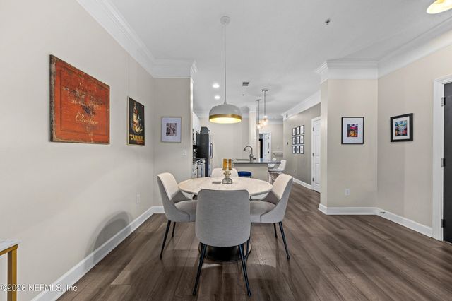 9823 TAPESTRY PARK Circle 104, Jacksonville, FL 32246