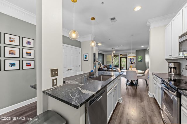 9823 TAPESTRY PARK Circle 104, Jacksonville, FL 32246