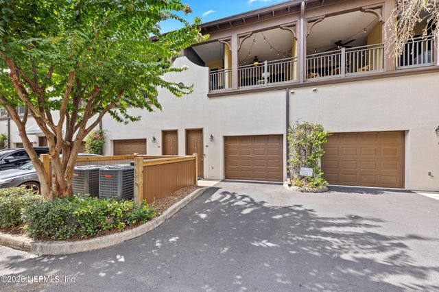 9823 TAPESTRY PARK Circle 104, Jacksonville, FL 32246