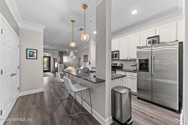 9823 TAPESTRY PARK Circle 104, Jacksonville, FL 32246
