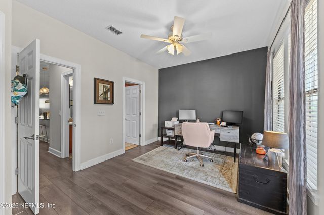 9823 TAPESTRY PARK Circle 104, Jacksonville, FL 32246