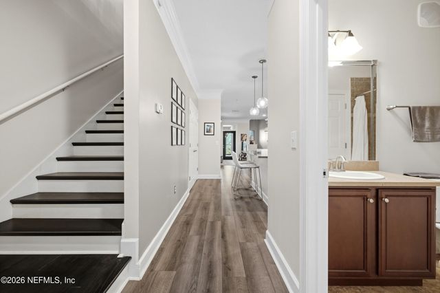 9823 TAPESTRY PARK Circle 104, Jacksonville, FL 32246
