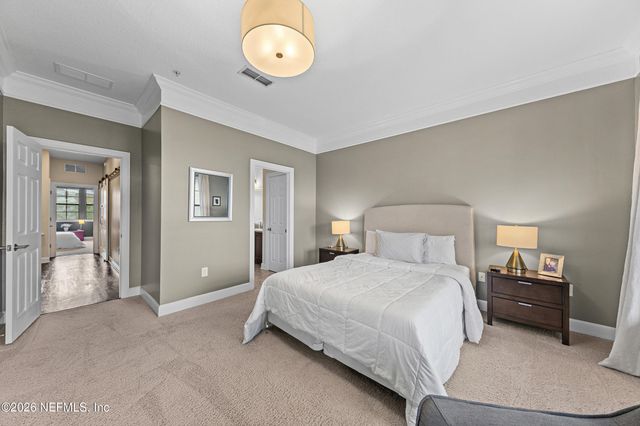 9823 TAPESTRY PARK Circle 104, Jacksonville, FL 32246