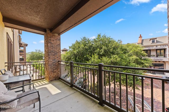 9823 TAPESTRY PARK Circle 104, Jacksonville, FL 32246