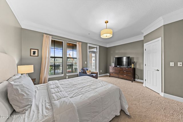 9823 TAPESTRY PARK Circle 104, Jacksonville, FL 32246