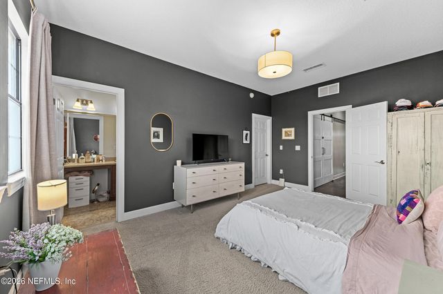 9823 TAPESTRY PARK Circle 104, Jacksonville, FL 32246