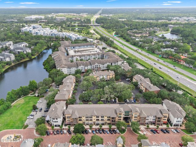 9823 TAPESTRY PARK Circle 104, Jacksonville, FL 32246