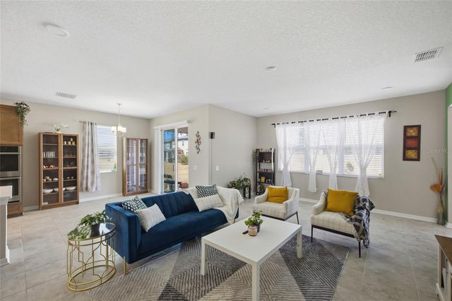 2909 IVORY BLUFF COURT, Zephyrhills, FL 33540