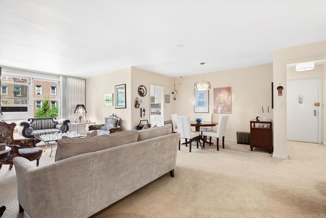 11220 72nd Dr Apt C27, New York City, NY 11375