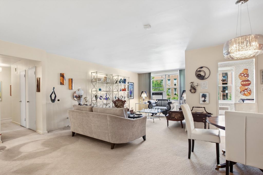 11220 72nd Dr Apt C27, New York City, NY 11375