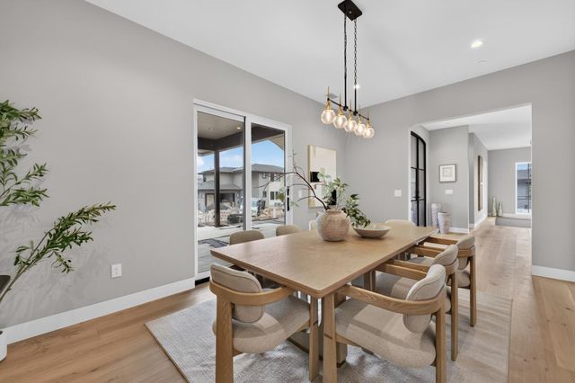 110 Sporleder Court, Los Gatos, CA 95032