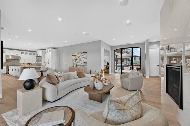 110 Sporleder Court, Los Gatos, CA 95032