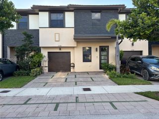 15780 NW 91st Ct, Miami Lakes, FL 33018