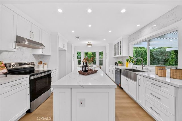 5174 Fox Hills Avenue, Buena Park, CA 90621