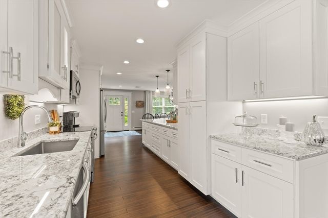 3 Clay Street, Middleboro, MA 02346