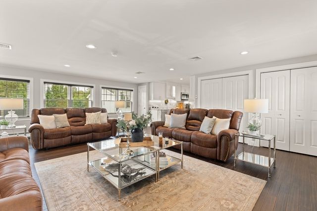 3 Clay Street, Middleboro, MA 02346