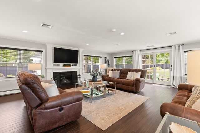 3 Clay Street, Middleboro, MA 02346