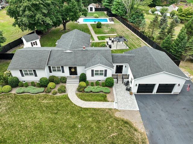 3 Clay Street, Middleboro, MA 02346