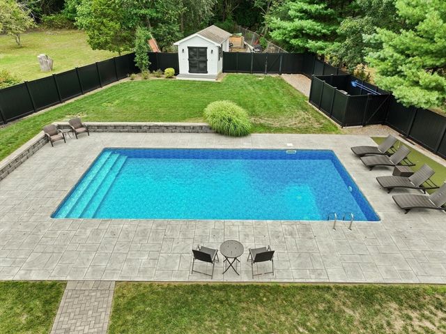3 Clay Street, Middleboro, MA 02346