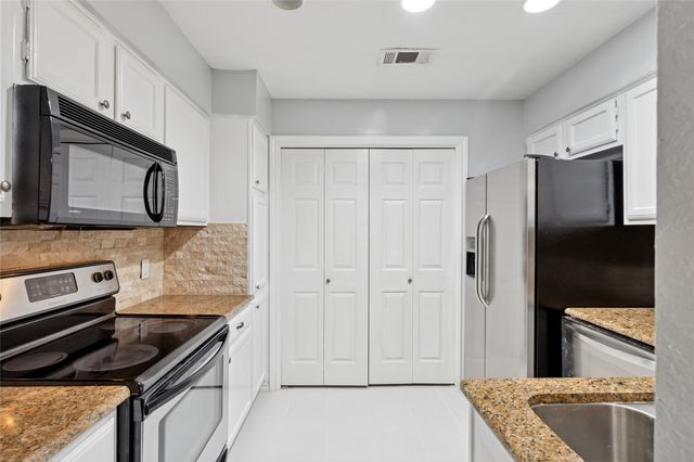 17820 Windflower Way 503, Dallas, TX 75252