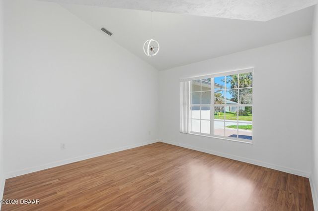 23 Old Sunbeam Drive, South Daytona, FL 32119