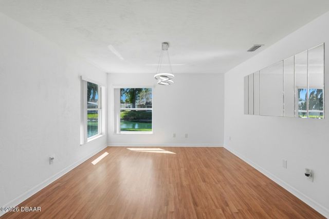 23 Old Sunbeam Drive, South Daytona, FL 32119