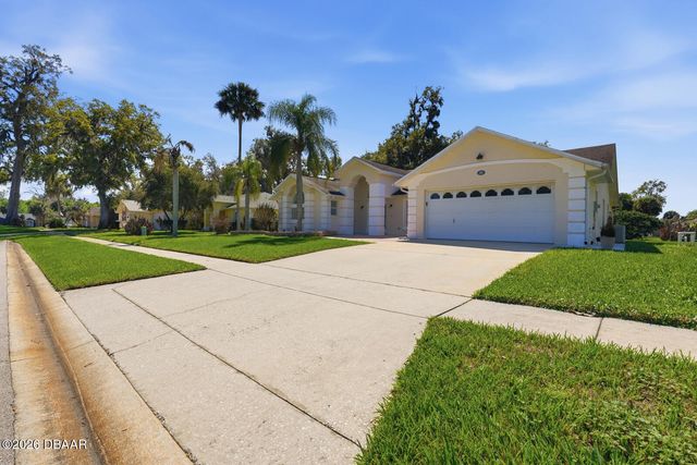 23 Old Sunbeam Drive, South Daytona, FL 32119