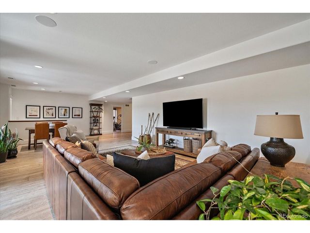 5771 Last Pointe Dr, Windsor, CO 80550