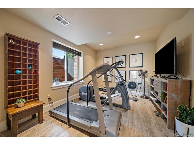 5771 Last Pointe Dr, Windsor, CO 80550