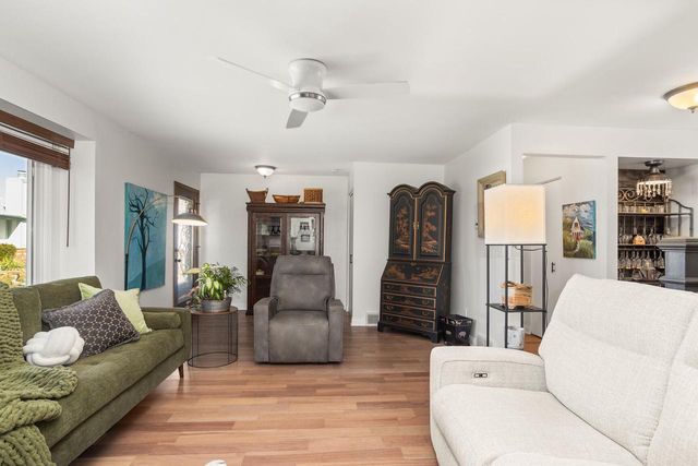 5335 S Sutton PLACE, Greenfield, WI 53221