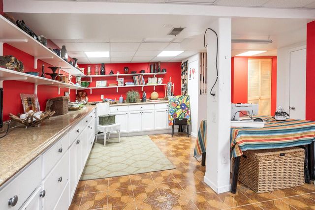 5335 S Sutton PLACE, Greenfield, WI 53221