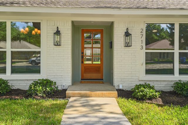 2713 Quail Ridge Drive, Carrollton, TX 75006