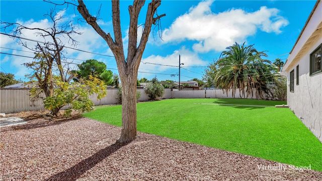 1115 Douglas Drive, Las Vegas, NV 89102