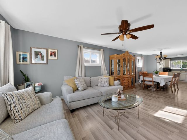 14720 S Harrison Avenue, Posen, IL 60469