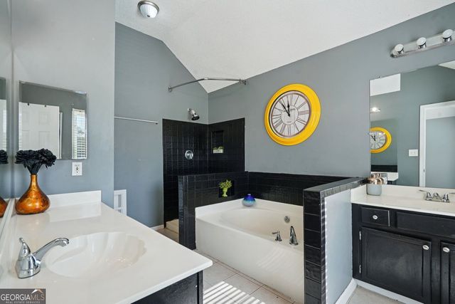 2100 Green Tree Court, Lithonia, GA 30058