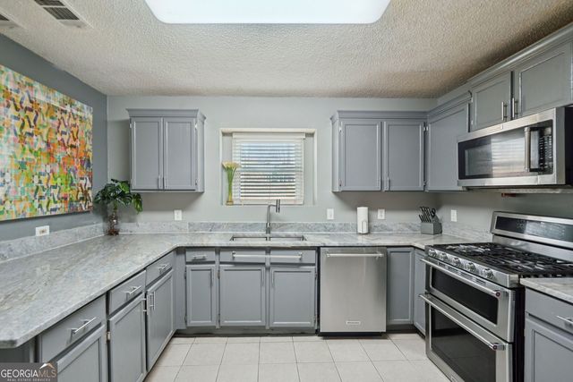 2100 Green Tree Court, Lithonia, GA 30058