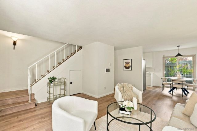7864 Camino Raposa, San Diego, CA 92122