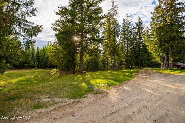 1894 Bowen Arrow RD, Sandpoint, ID 83864
