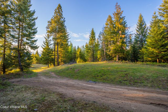 1894 Bowen Arrow RD, Sandpoint, ID 83864