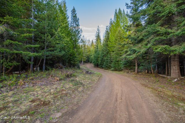 1894 Bowen Arrow RD, Sandpoint, ID 83864
