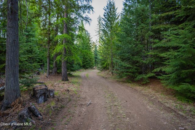 1894 Bowen Arrow RD, Sandpoint, ID 83864