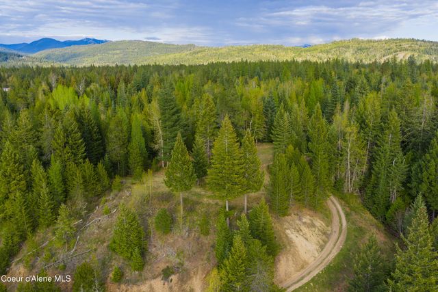 1894 Bowen Arrow RD, Sandpoint, ID 83864