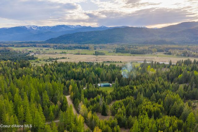1894 Bowen Arrow RD, Sandpoint, ID 83864