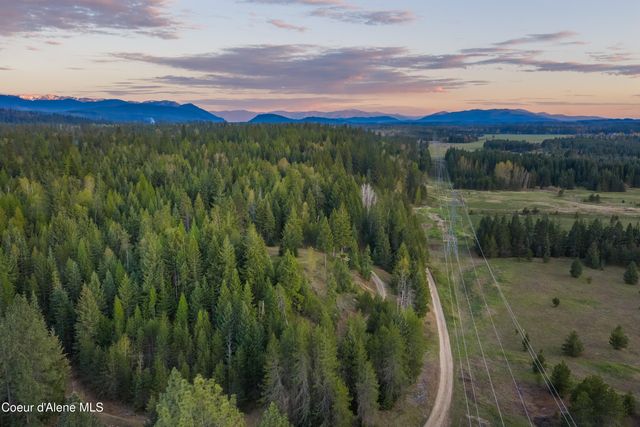 1894 Bowen Arrow RD, Sandpoint, ID 83864